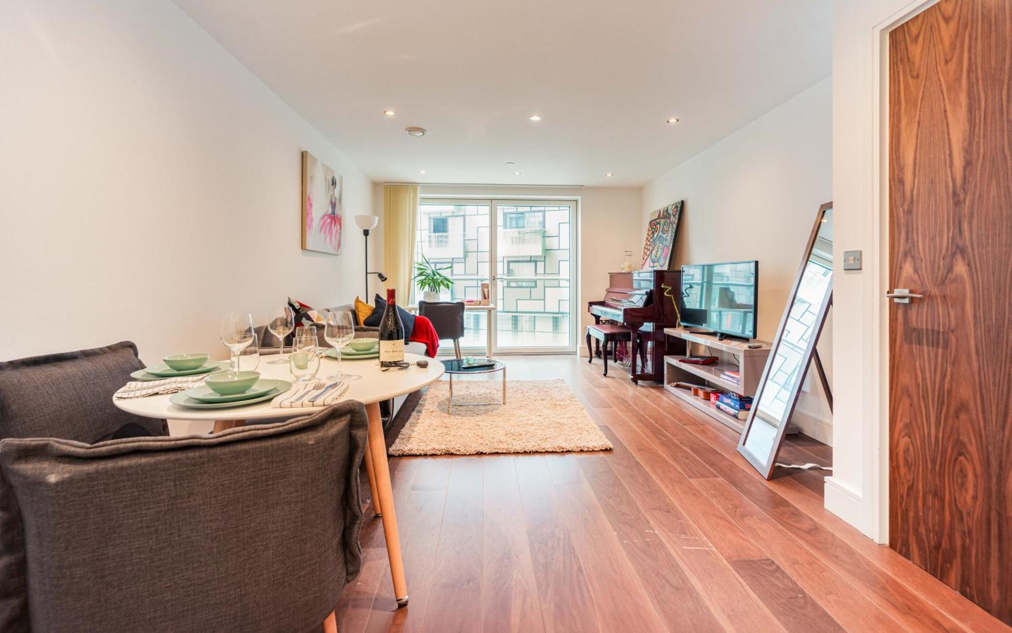 Stylish And Comfortable Canary Wharf Apartment Perfect For Long Stays لندن المظهر الخارجي الصورة